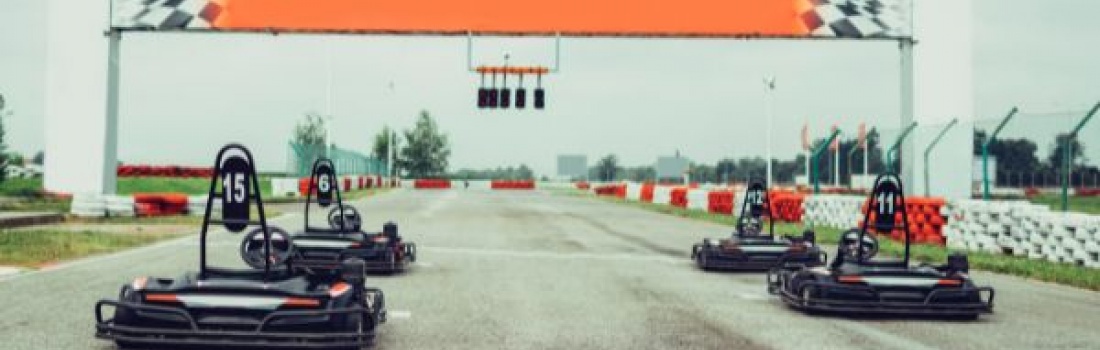 Wyścigi samochodowe: Historia, rodzaje i niesamowite emocje związane z motoryzacją